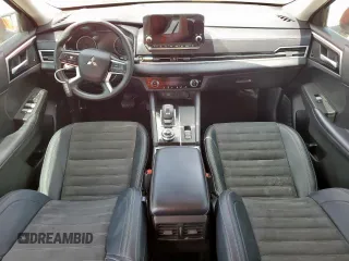 2024 Mitsubishi Outlander SE z VIN JA4J3VA89RZ048600, wystawiony jako Copart lot #60091975 z przebiegiem Nie podano mil oraz Szkoda całkowita • Salvage title. Historia ofert i sprzedaży dostępna na DreamBid. Obrazek 8.
