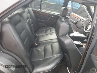 1993 Mercedes-Benz 400 with VIN WDBEA34E6PB948930, listed as a Copart auction lot 49553105 with 273,225 mi miles and Clean Title. Bid and sale history available at carsss.com. Image 10.