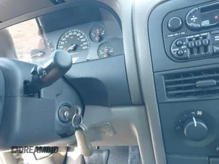 2000 Jeep Grand Cherokee Laredo с VIN 1J4GW48N4YC405075, выставлен на аукционе IAAI как лот 42600328 с пробегом 129 871 миль миль и . История ставок и продаж доступна на DreamBid. Изображение 11.