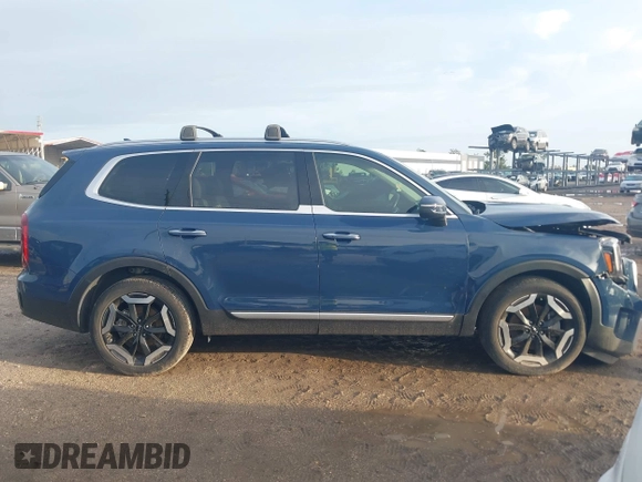 2023 Kia Telluride S with VIN 5XYP6DGC7PG374940, listed as a IAAI auction lot 42422900 with 38,813 mi miles and . Bid and sale history available at DreamBid. Image 13.