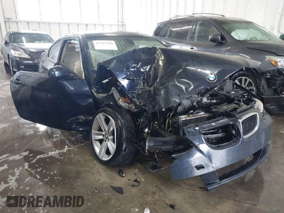 2010 BMW 3 Series 328i with VIN WBAWB3C55AP139074, listed as a IAAI auction lot 41247468 with 1 mi miles. Bid and sale history available at carsss.com. Image 1.