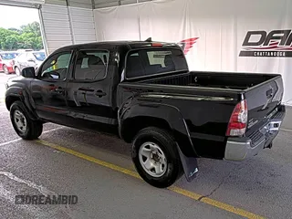 2015 Toyota Tacoma z VIN 3TMLU4EN5FM193698, wystawiony jako IAAI lot #42532879 z przebiegiem 184 596 mil mil oraz . Historia ofert i sprzedaży dostępna na DreamBid. Obrazek 1.