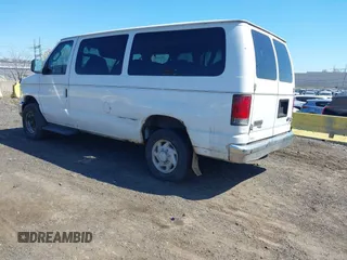 2008 Ford Econoline Passenger XL with VIN 1FBNE31L98DA84670, listed as a IAAI auction lot 42042417 with 216,868 mi miles. Bid and sale history available at carsss.com. Image 3.
