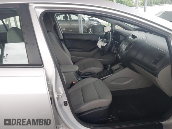 2016 Kia Forte LX z VIN KNAFX4A67G5541315, wystawiony jako IAAI lot #42257831 z przebiegiem 61 199 mil mil oraz . Historia ofert i sprzedaży dostępna na DreamBid. Obrazek 5.