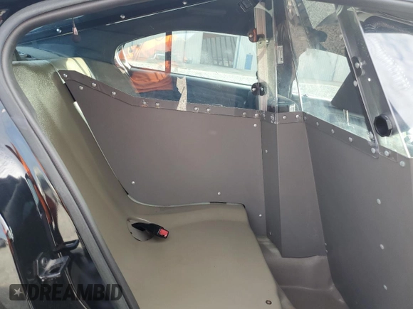 2017 Ford Police Interceptor z VIN 1FAHP2MK5HG118897, wystawiony jako Copart lot #60706255 z przebiegiem 87 279 mil mil oraz Szkoda całkowita • Salvage title. Historia ofert i sprzedaży dostępna na DreamBid. Obrazek 10.