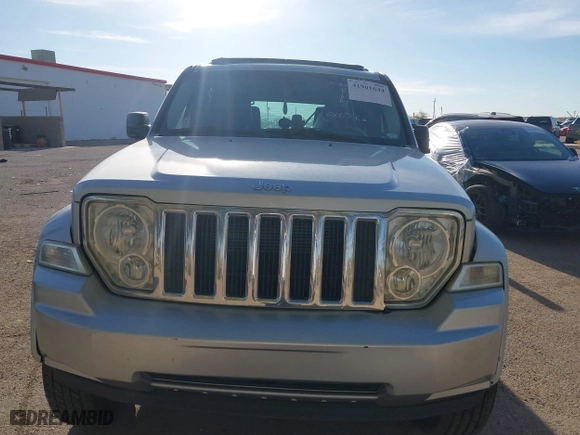 2009 Jeep Liberty Limited with VIN 1J8GN58KX9W527260, listed as a IAAI auction lot 41901644 with 154,010 mi miles. Bid and sale history available at carsss.com. Image 12.
