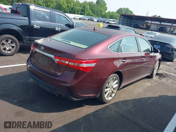 2013 Toyota Avalon XLE z VIN 4T1BK1EB6DU029564, wystawiony jako IAAI lot #42425157 z przebiegiem 228 767 mil mil oraz . Historia ofert i sprzedaży dostępna na DreamBid. Obrazek 4.