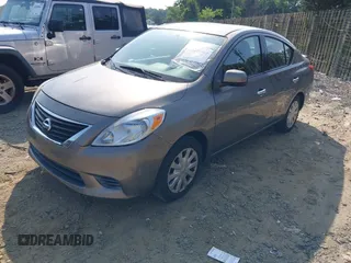 2014 Nissan Versa SV с VIN 3N1CN7AP0EK462855, выставлен на аукционе IAAI как лот 42497042 с пробегом 112 992 миль миль и . История ставок и продаж доступна на DreamBid. Изображение 2.