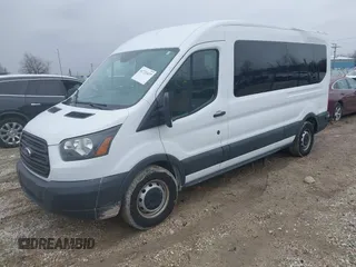 2016 Ford Transit Passenger XL z VIN 1FBZX2CM5GKA82811, wystawiony jako IAAI lot #41733437 z przebiegiem 31 959 mil mil oraz . Historia ofert i sprzedaży dostępna na DreamBid. Obrazek 22.