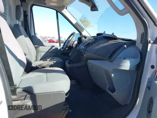 2018 Ford Transit с VIN 1FTBW2CG8JKB14734, выставлен на аукционе IAAI как лот 41320272 с пробегом 117 535 миль миль и . История ставок и продаж доступна на DreamBid. Изображение 5.