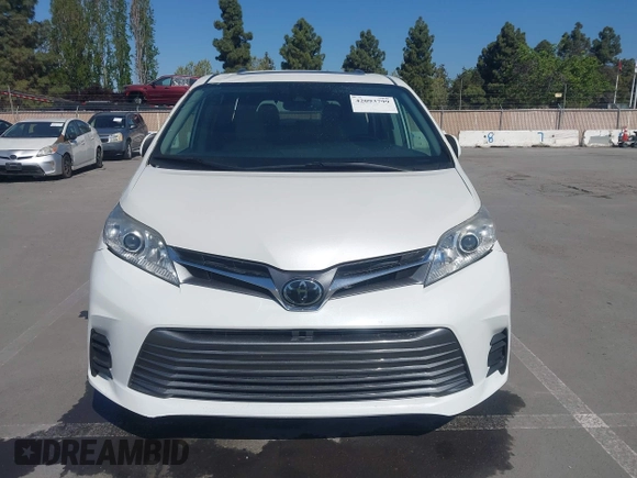2019 Toyota Sienna XLE z VIN 5TDDZ3DC1KS224861, wystawiony jako IAAI lot #42093799 z przebiegiem 68 651 mil mil oraz . Historia ofert i sprzedaży dostępna na DreamBid. Obrazek 12.