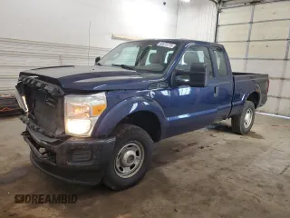 2011 Ford F-250 XL z VIN 1FT7X2B62BEA70452, wystawiony jako Copart lot #56575775 z przebiegiem 150 530 mil mil oraz Szkoda całkowita • Salvage title. Historia ofert i sprzedaży dostępna na DreamBid. Obrazek 1.
