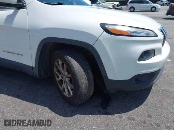 2016 Jeep Cherokee Latitude with VIN 1C4PJLCB0GW291357, listed as a IAAI auction lot 42312356 with 105,692 mi miles and . Bid and sale history available at DreamBid. Image 18.