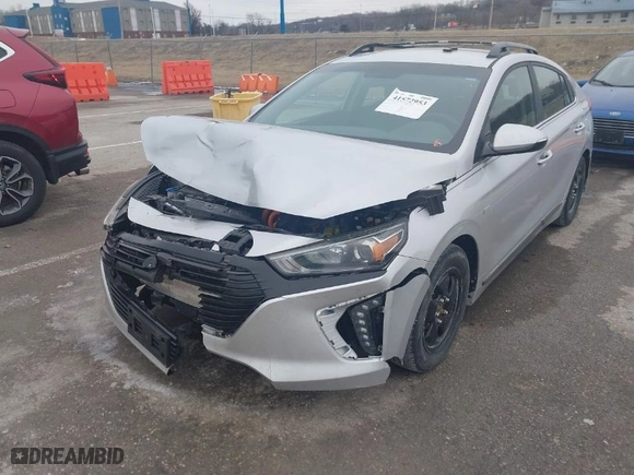 2017 Hyundai Ioniq Hybrid SEL with VIN KMHC75LC7HU046162, listed as a IAAI auction lot 41572953 with 170,499 mi miles. Bid and sale history available at carsss.com. Image 6.