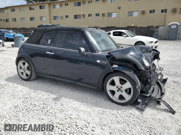 2006 MINI Convertible S z VIN WMWRH335X6TF87128, wystawiony jako Copart lot #51917565 z przebiegiem 91 741 mil mil oraz Szkoda całkowita • Salvage title. Historia ofert i sprzedaży dostępna na DreamBid. Obrazek 4.