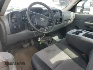 2009 Chevrolet Silverado 1500 1LT with VIN 1GCEK140X9Z129260, listed as a Copart auction lot 52605715 with 283,906 mi miles and Salvage Title. Bid and sale history available at DreamBid. Image 8.