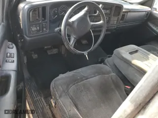 2001 Chevrolet Silverado 1500 LS with VIN 2GCEC19T611245018, listed as a Copart auction lot 82879514 with 0 mi miles and Salvage Title. Bid and sale history available at carsss.com. Image 8.