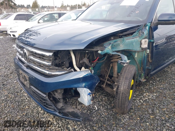 2021 Volkswagen Atlas SEL Premium R-Line with VIN 1V2FE2CA6MC238580, listed as a IAAI auction lot 41480812 with 54,427 mi miles and . Bid and sale history available at DreamBid. Image 6.
