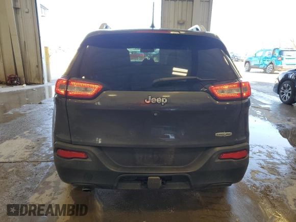2015 Jeep Cherokee Latitude with VIN 1C4PJLCB6FW627933, listed as a Copart auction lot 50935525 with 135,411 mi miles and Non Repairable. Bid and sale history available at carsss.com. Image 6.