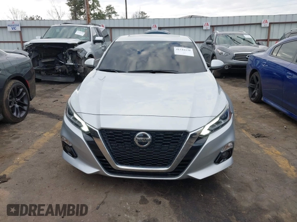 2020 Nissan Altima 2.5 SL with VIN 1N4BL4EW0LC137436, listed as a IAAI auction lot 41541138 with 76,193 mi miles. Bid and sale history available at carsss.com. Image 12.