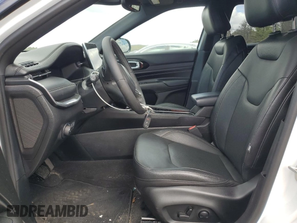 2023 Jeep Compass Limited with VIN 3C4NJDCN3PT552039, listed as a Copart auction lot 52554215 with 11,182 mi miles and Salvage Title. Bid and sale history available at DreamBid. Image 7.