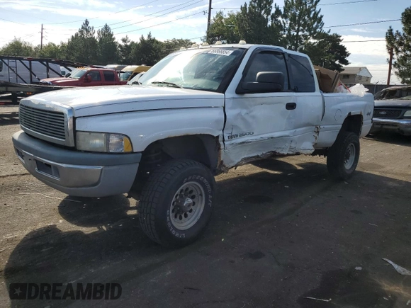 1998 Dodge Ram 2500 with VIN 3B7KF22Z3WG105585, listed as a Copart auction lot 68866854 with 181,466 mi miles and Salvage Title. Bid and sale history available at carsss.com. Image 1.