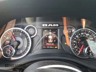 2021 Ram 1500 Big Horn z VIN 1C6RREFM8MN630286, wystawiony jako Copart lot #52309255 z przebiegiem 101 138 mil mil oraz Szkoda całkowita • Salvage title. Historia ofert i sprzedaży dostępna na DreamBid. Obrazek 9.