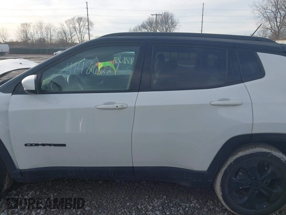 2021 Jeep Compass Latitude z VIN 3C4NJCBB4MT603884, wystawiony jako IAAI lot #41486227 z przebiegiem 72 567 mil mil oraz . Historia ofert i sprzedaży dostępna na DreamBid. Obrazek 14.