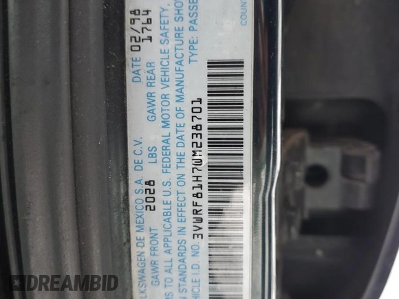 1998 Volkswagen Jetta TDI z VIN 3VWRF81H7WM238701, wystawiony jako Copart lot #44696715 z przebiegiem 281 847 mil mil oraz Czysty tytuł • Clean title. Historia ofert i sprzedaży dostępna na DreamBid. Obrazek 14.