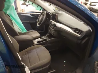 2022 Ford Escape SE z VIN 1FMCU9G69NUB98928, wystawiony jako IAAI lot #41074945 z przebiegiem 8 479 mil mil oraz . Historia ofert i sprzedaży dostępna na DreamBid. Obrazek 5.