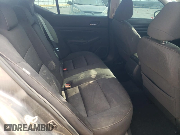 2019 Nissan Altima 2.5 S with VIN 1N4BL4BV0KC212310, listed as a Copart auction lot 51321905 with 39,289 mi miles and Salvage Title. Bid and sale history available at carsss.com. Image 10.