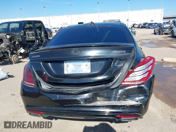 2014 Mercedes-Benz S 550 z VIN WDDUG8FB9EA048639, wystawiony jako IAAI lot #41399607 z przebiegiem 100 186 mil mil oraz . Historia ofert i sprzedaży dostępna na DreamBid. Obrazek 16.