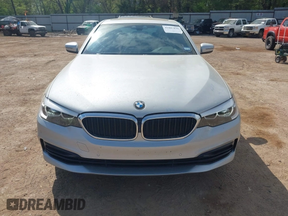 2020 BMW 5 Series 530i z VIN WBAJR3C04LWW70303, wystawiony jako IAAI lot #41887836 z przebiegiem 88 641 mil mil oraz . Historia ofert i sprzedaży dostępna na DreamBid. Obrazek 6.