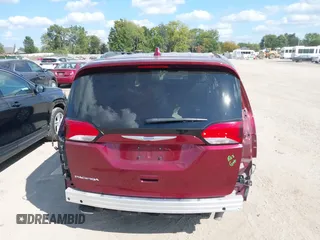 2018 Chrysler Pacifica Touring L with VIN 2C4RC1BG0JR279665, listed as a IAAI auction lot 40336389 with 80,835 mi miles and . Bid and sale history available at DreamBid. Image 16.