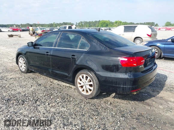 2013 Volkswagen Jetta SE z VIN 3VWDP7AJ5DM389618, wystawiony jako IAAI lot #42229952 z przebiegiem 190 890 mil mil oraz . Historia ofert i sprzedaży dostępna na DreamBid. Obrazek 3.