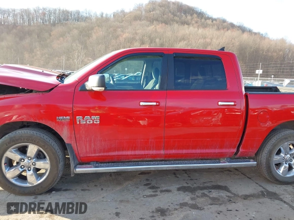 2015 Ram 1500 Big Horn z VIN 1C6RR7LT1FS719886, wystawiony jako IAAI lot #41898418 z przebiegiem 145 064 mil mil oraz . Historia ofert i sprzedaży dostępna na DreamBid. Obrazek 15.