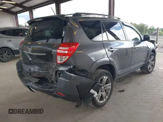 2010 Toyota RAV4 Sport с VIN JTMRK4DV0A5090107, выставлен на аукционе IAAI как лот 42232119 с пробегом 190 450 миль миль и . История ставок и продаж доступна на DreamBid. Изображение 4.