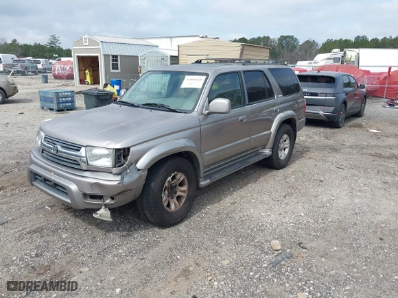 2002 Toyota 4Runner Limited with VIN JT3GN87R520229610, listed as a IAAI auction lot 41806628 with 338,035 mi miles. Bid and sale history available at carsss.com. Image 17.