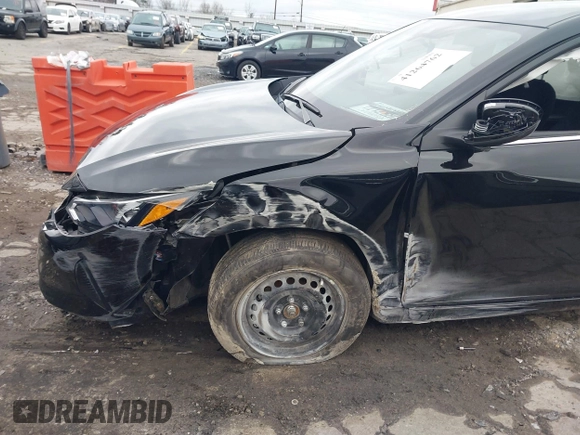 2025 Nissan Sentra S z VIN 3N1AB8BV7SY218700, wystawiony jako IAAI lot #41264762 z przebiegiem 11 055 mil mil oraz . Historia ofert i sprzedaży dostępna na DreamBid. Obrazek 6.