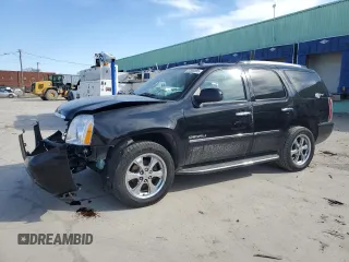 2014 GMC Yukon Denali with VIN 1GKS2EEF6ER141322, listed as a Copart auction lot 47565585 with 155,321 mi miles and Salvage Title. Bid and sale history available at carsss.com. Image 1.