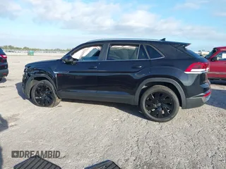 2025 Volkswagen Atlas SE z VIN 1V2JE2CA7SC201481, wystawiony jako IAAI lot #41246452 z przebiegiem 2 466 mil mil oraz . Historia ofert i sprzedaży dostępna na DreamBid. Obrazek 3.
