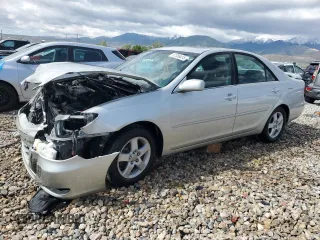 2003 Toyota Camry LE с VIN 4T1BE32K83U201258, выставлен на аукционе Copart как лот 57336415 с пробегом 209 288 миль миль и Списание • Salvage title. История ставок и продаж доступна на DreamBid. Изображение 1.
