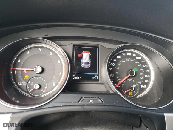 2021 Volkswagen Atlas Cross Sport 3.6L V6 SE w/Technology R-Line with VIN 1V2ME2CA0MC218333, listed as a Copart auction lot 85235784 with 22,537 mi miles and Non Repairable. Bid and sale history available at carsss.com. Image 9.