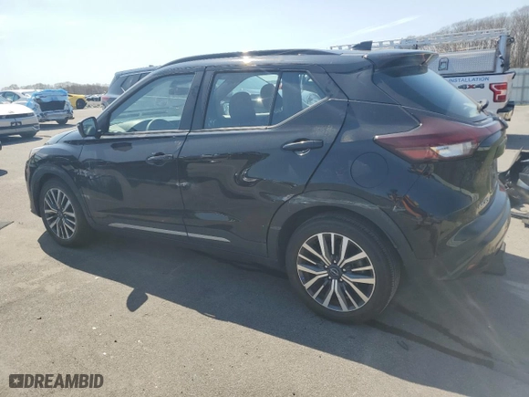 2024 Nissan Kicks SR with VIN 3N1CP5DV3RL492425, listed as a Copart auction lot 54416975 with 32,955 mi miles and Clean Title. Bid and sale history available at carsss.com. Image 2.