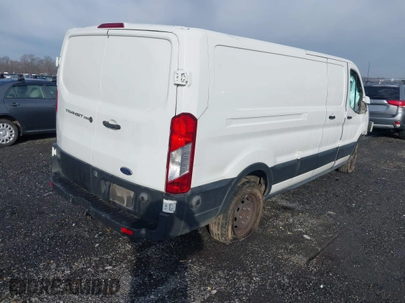 2019 Ford Transit z VIN 1FTYR2ZM6KKB81879, wystawiony jako IAAI lot #41485213 z przebiegiem 153 036 mil mil oraz . Historia ofert i sprzedaży dostępna na DreamBid. Obrazek 4.