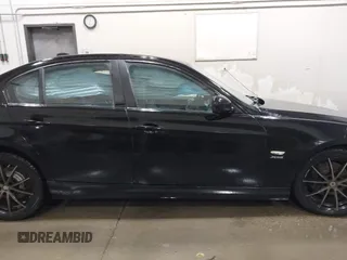 2011 BMW 3 Series 328i xDrive with VIN WBAPK7C5XBA818385, listed as a IAAI auction lot 41655317 with 113,639 mi miles. Bid and sale history available at carsss.com. Image 13.