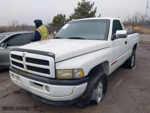 1996 Dodge Ram 1500 with VIN 1B7HF16Y5TS648902, listed as a IAAI auction lot 41453331 with 176,701 mi miles. Bid and sale history available at carsss.com. Image 2.