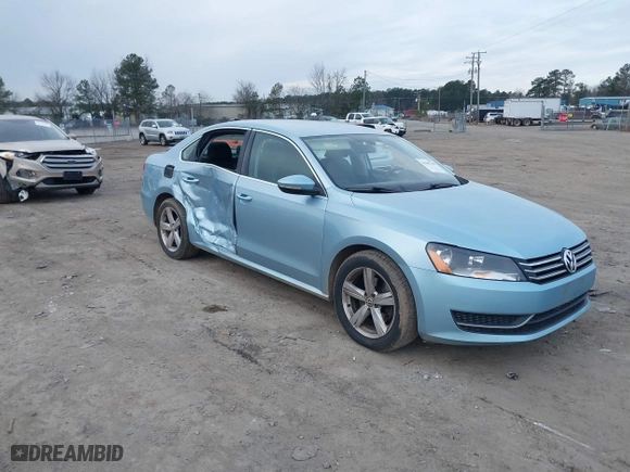 2012 Volkswagen Passat SE with VIN 1VWBH7A38CC095135, listed as a IAAI auction lot 41342748 with 229,365 mi miles. Bid and sale history available at carsss.com. Image 1.