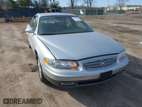 2001 Buick Regal GS with VIN 2G4WF551811225985, listed as a IAAI auction lot 41702504 with 0 mi miles. Bid and sale history available at carsss.com. Image 1.
