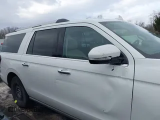 2023 Ford Expedition Max Limited z VIN 1FMJK2A82PEA25893, wystawiony jako IAAI lot #41440143 z przebiegiem 39 665 mil mil oraz . Historia ofert i sprzedaży dostępna na DreamBid. Obrazek 13.